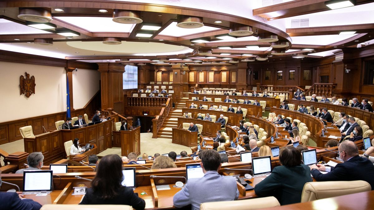 Parlamentul a operat modificări la Legea bugetului asigurărilor sociale de stat pe anul 2021