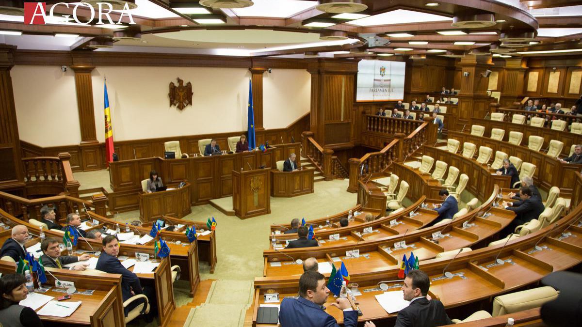 VIDEO. Parlamentul a respins adoptarea unei Declarații de atitudine privind anularea alegerilor din Chișinău