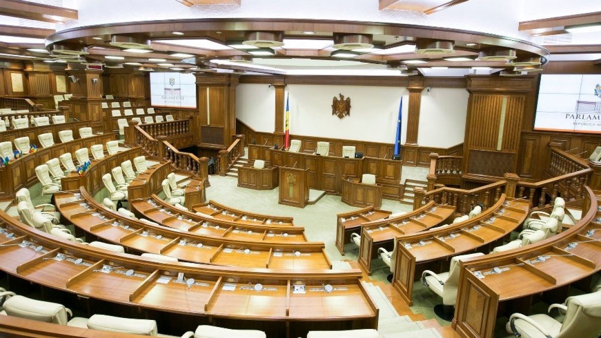 Parlamentul se întrunește luni în ședință. Subiectele de pe ordinea de zi