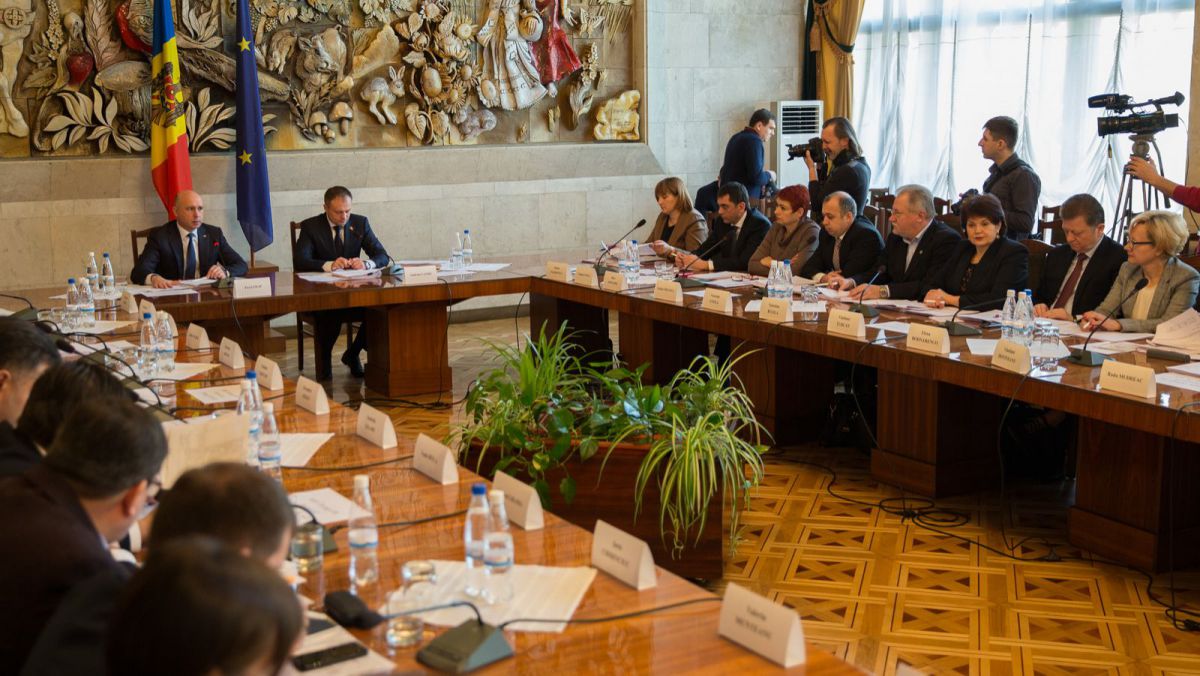 Parlamentul și Guvernul, în ședință comună