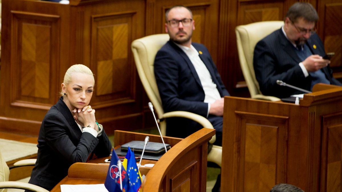 Partidul Șor va vota pentru demiterea Guvernului Chicu? Tauber: „Cred că o să fie destul de iresponsabil”