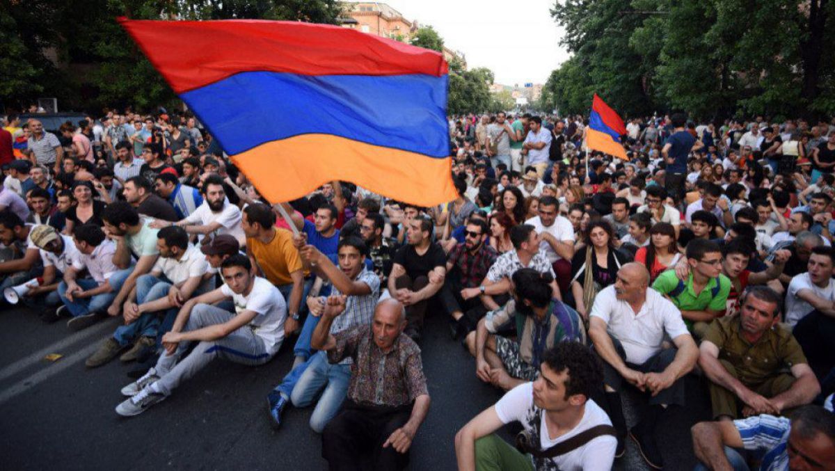 Partidul armean de la guvernare a acceptat să numească un premier de opoziție