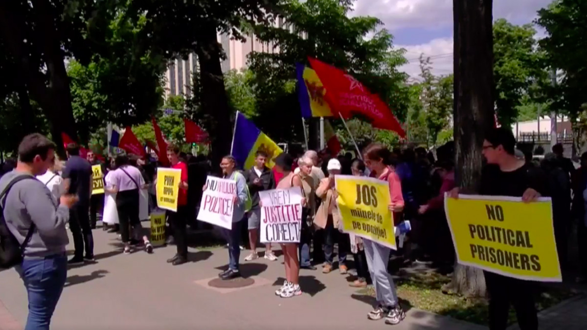 Partidul Socialiștilor a organizat un protest în susținerea lui Igor Dodon (LIVE)