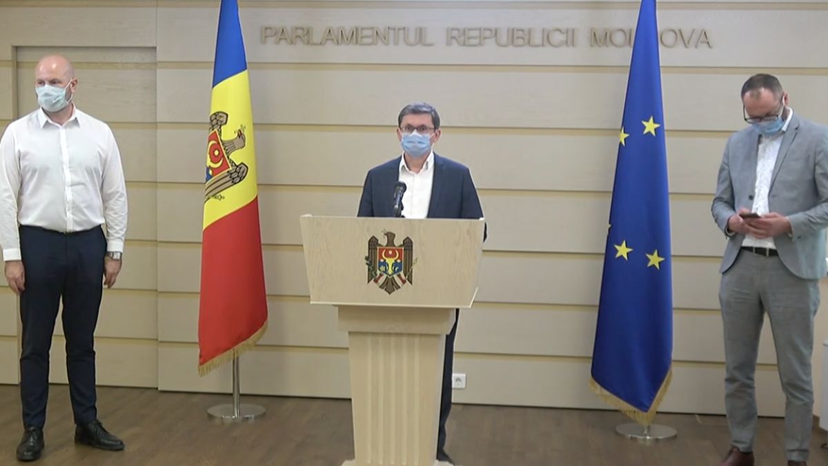 PAS, după întâlnirea cu colegii din alte fracțiuni: Sunt încă diferențe de opinie. Insistăm pe convocarea de urgență a ședinței Parlamentului