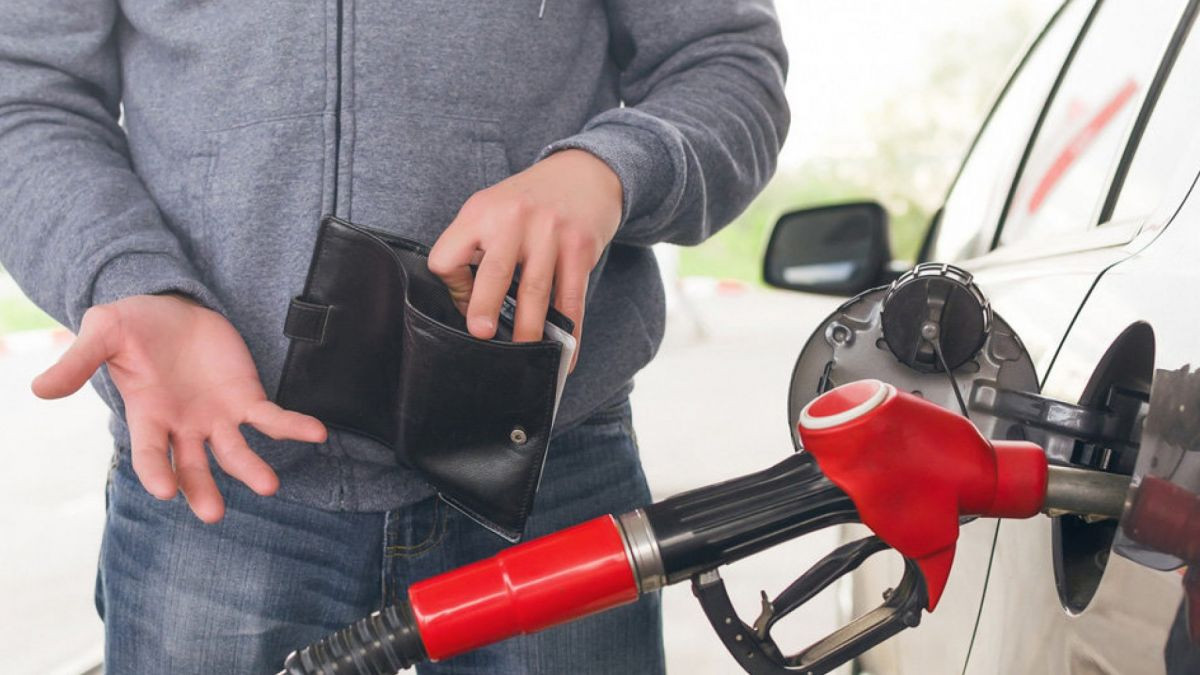 Paștele vine cu scumpiri la carburanți: ANRE a afișat prețurile plafon pentru benzină și motorină