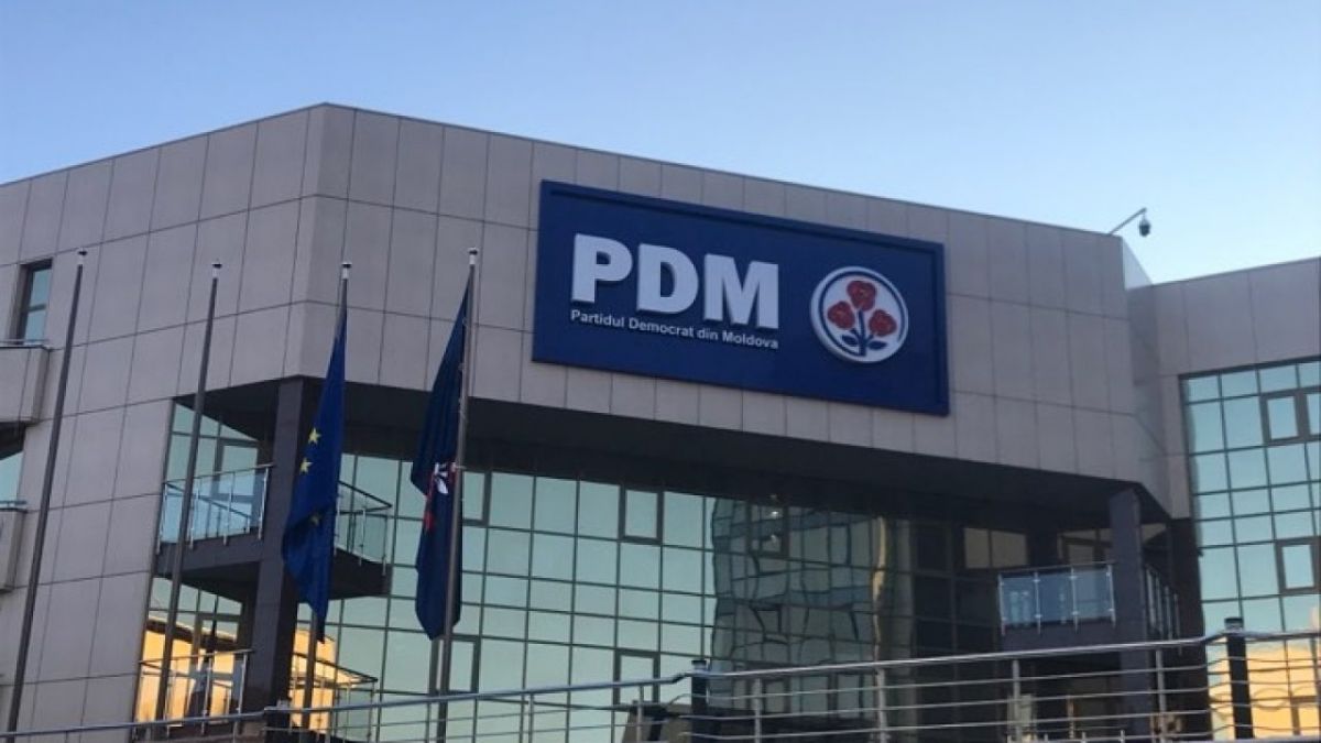 PCCOCS desfășoară percheziții la fostul sediu PDM. Procuratura Generală: „E vorba de dosarul fraudei bancare”