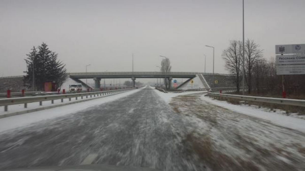 Pe drumurile naționale din nordul Republicii Moldova se circulă în condiții de iarnă