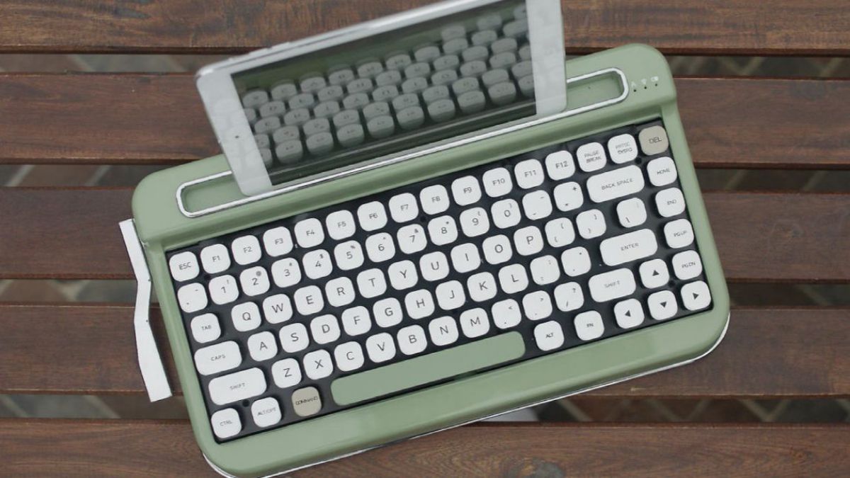 Penna este o tastatură mecanică ce-ți amintește de mașini de scris clasice
