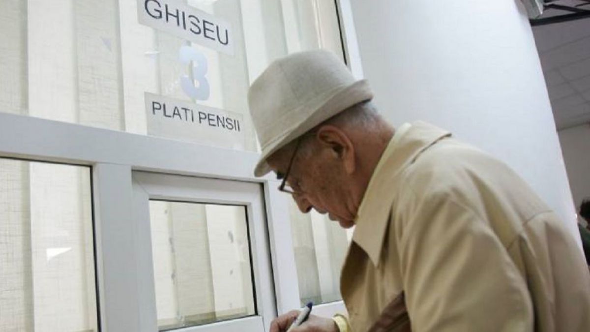 Pensiile și indemnizațiile sociale deja pot fi primite la Poșta Moldovei