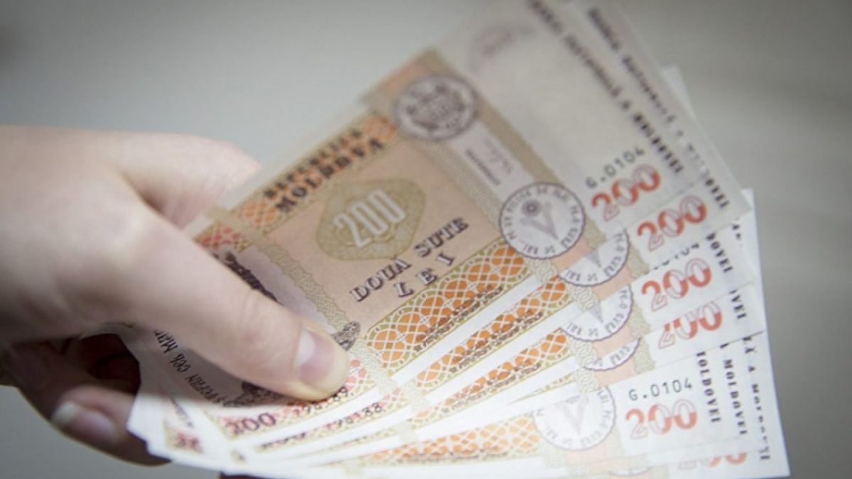 Pensionari, profesori sau membri de partid: Cine sunt sponsorii campaniei electorale a primului tur de scrutin și ce sume au donat