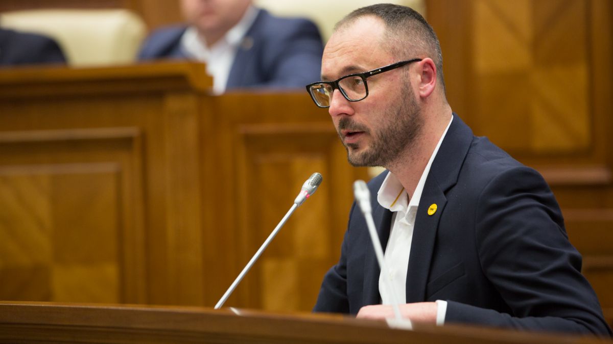 Pentru a evita fraudarea prezidențialelor, Litvinenco cere convocarea Parlamentului și aprobarea modificărilor la Codul Electoral