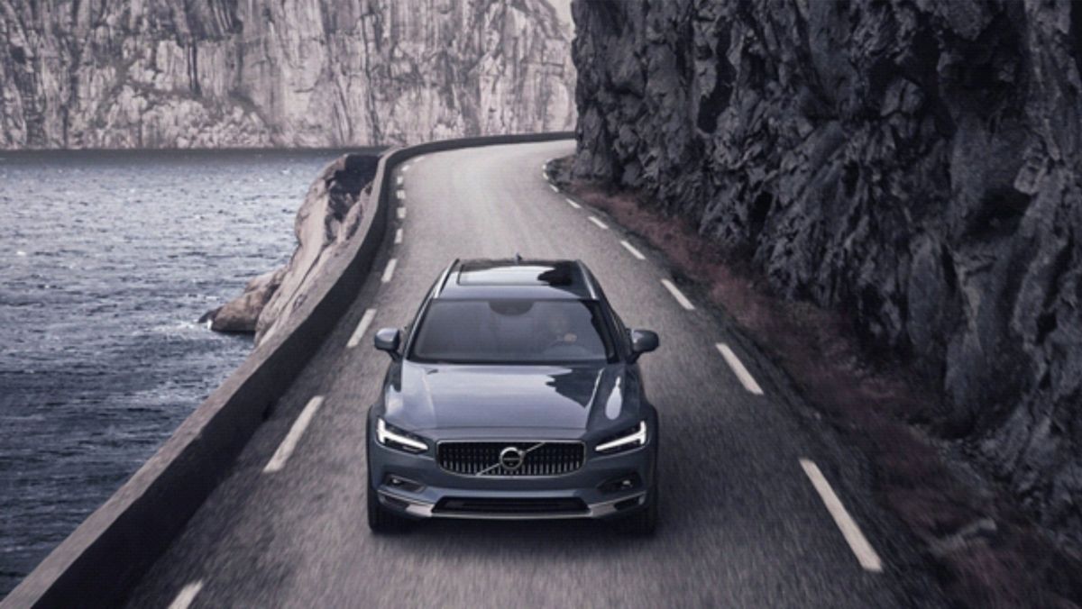 Pentru ca tu să pleci la drum cu încredere, Volvo Assistance devine disponibil și în Moldova