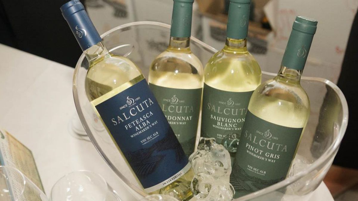 Surprize și povești cu vinuri de la vinăria „Sălcuța” la a treia ediție #ROOFOFFLINE