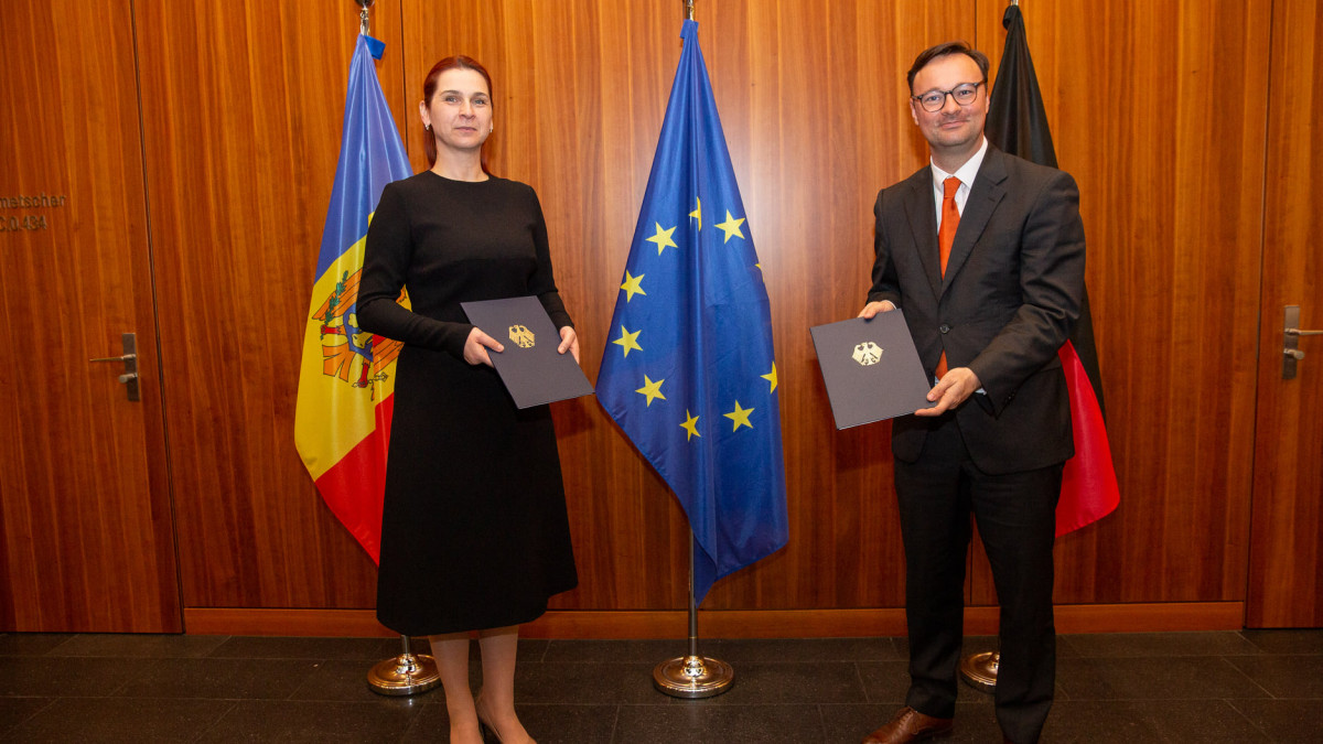 Permisele de conducere moldovenești ar putea fi recunoscute în Germania