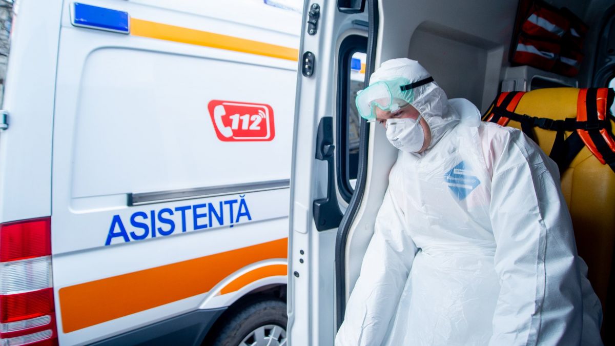 Peste cinci mii de lucrători medicali din R. Moldova s-au infectat cu noul coronavirus
