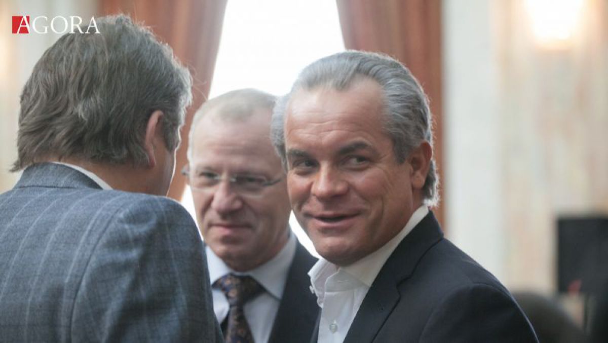 Plahotniuc a devenit oficial mogul de presă: Deține 4 televiziuni și 3 posturi de radio