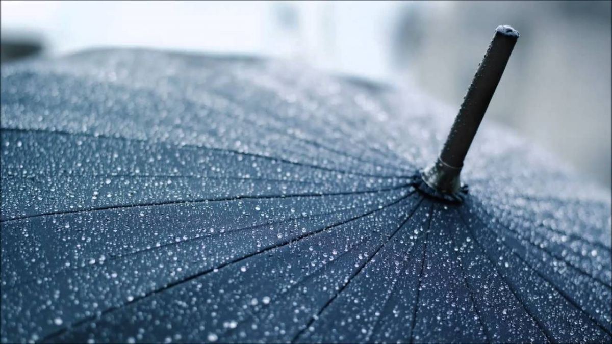Ploi cu descărcări electrice în toată țara. Iată prognoza meteo