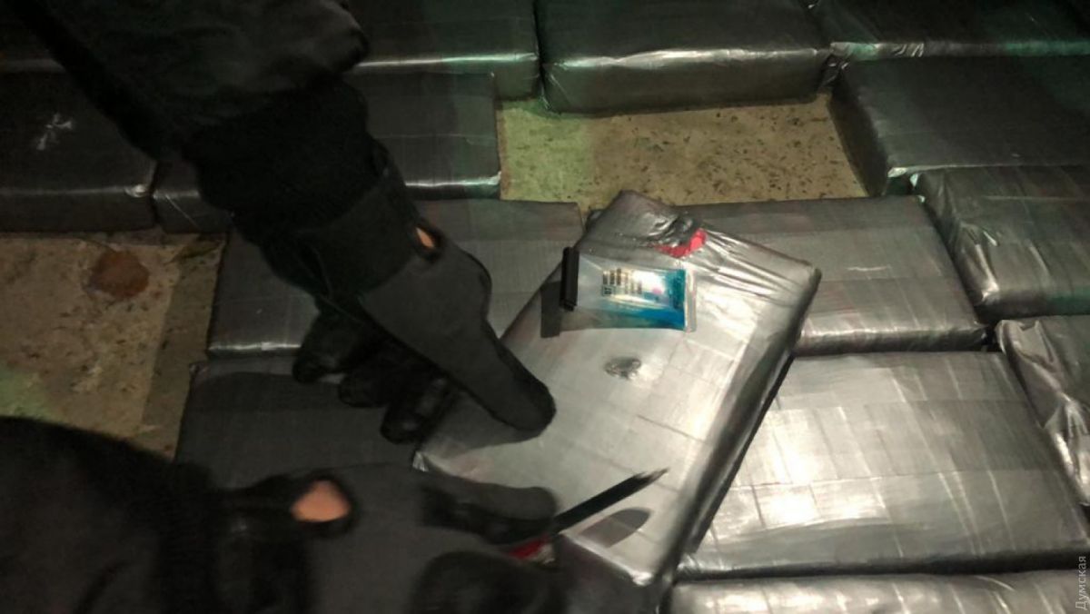 Poliția de Frontieră a Ucrainei a depistat 54 de kg de cocaină la vama cu R. Moldova. Drogurile urmau să ajungă într-o țară UE