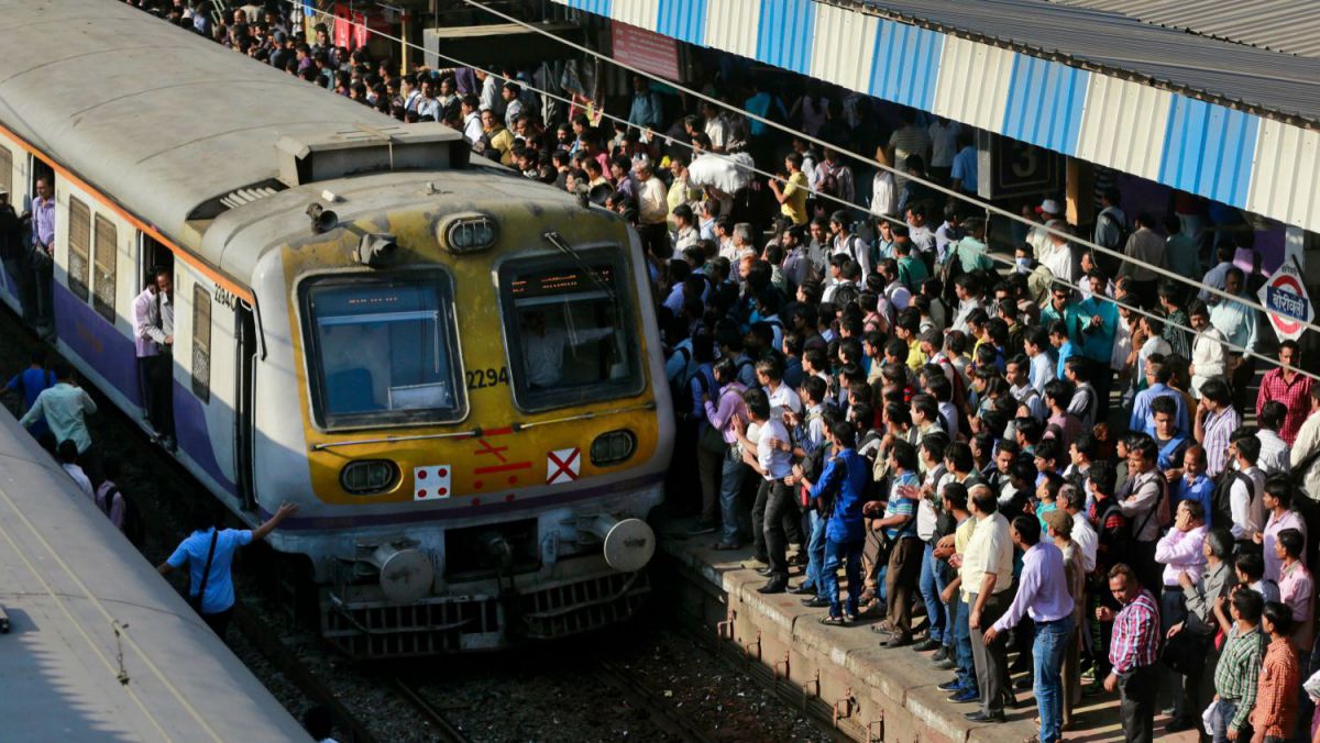 Posturile din India pentru care au aplicat 25 de milioane de oameni, de șapte ori populația R. Moldova