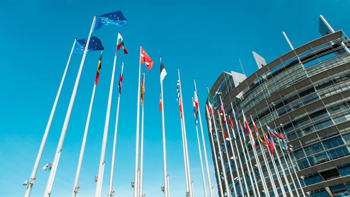 PPE și ALDE cer instituțiilor europene să reevalueze Acordul de asociere UE-Moldova