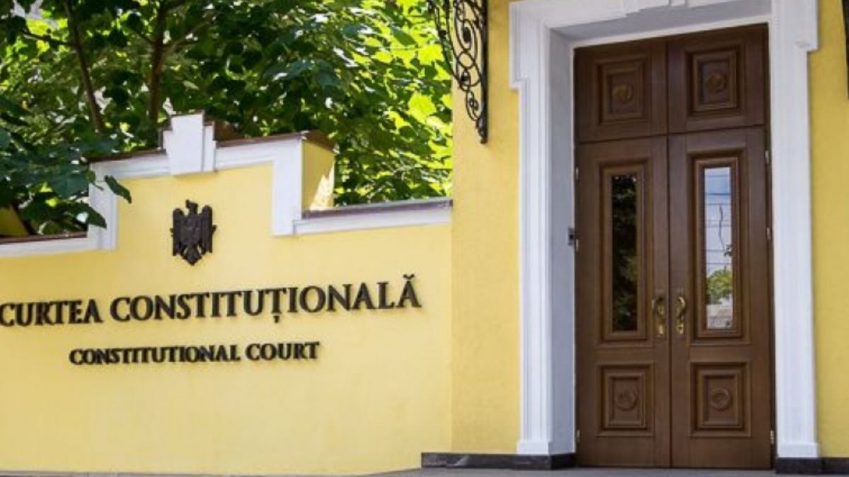 Președintele Comisiei de control al finanțelor publice propune amenzi de până la 42 mii lei sau închisoare pentru neîndeplinirea hotărârilor Curții Constituționale