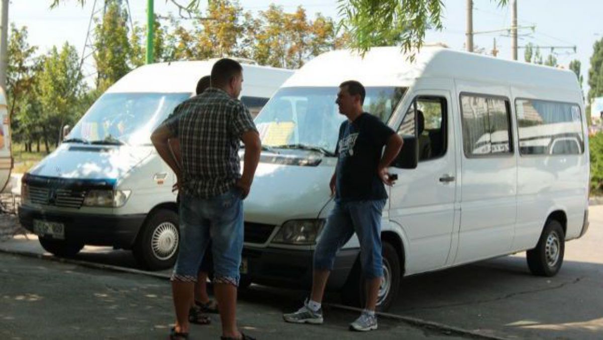 Primăria a decis: Ruta de microbuz 107 va fi restabilită