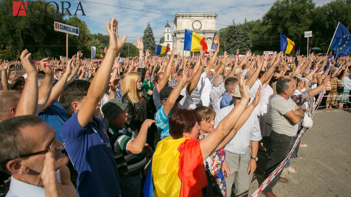 Primarul general: Se întâmplă ceva inedit. Avem un protest pro-european contra guvernării pro-europene