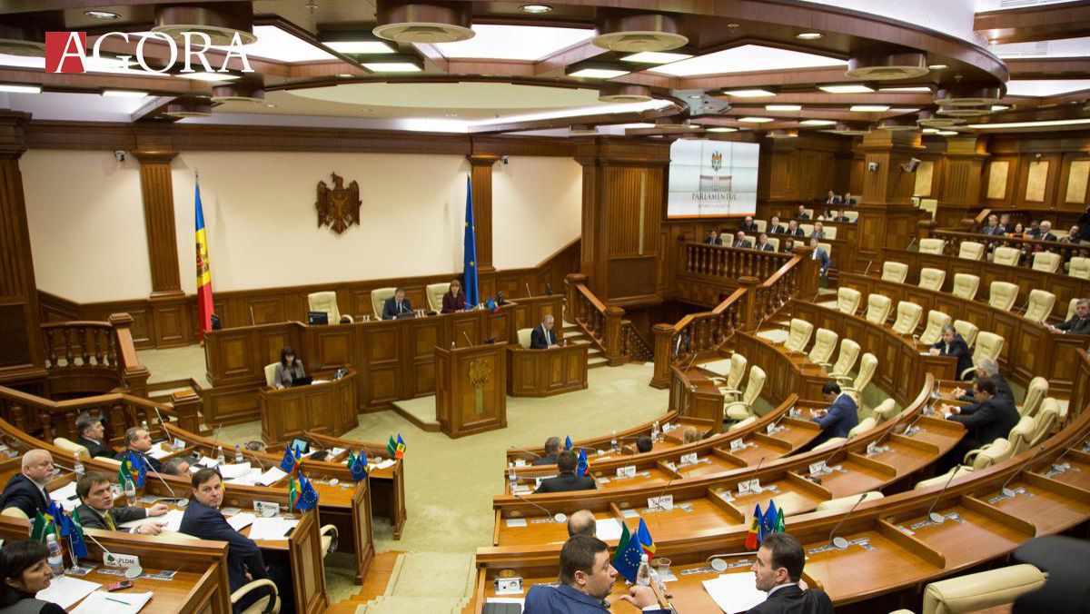 Proiectul uninominalului a fost introdus pe ordinea de zi a plenului Parlamentului. Bătrîncea: Surprize, surprize