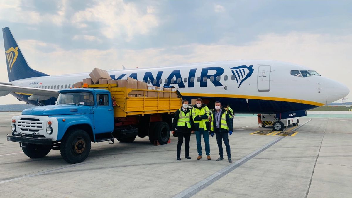 R. Moldova donează echipamente de protecție? Postarea unei companii aeriene stârnește neclaritate. Iată ce spun autoritățile