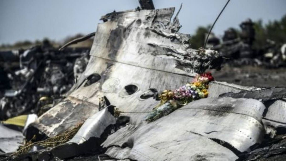 Raportul olandez: Avionul MH17 a fost doborât de o rachetă Buk