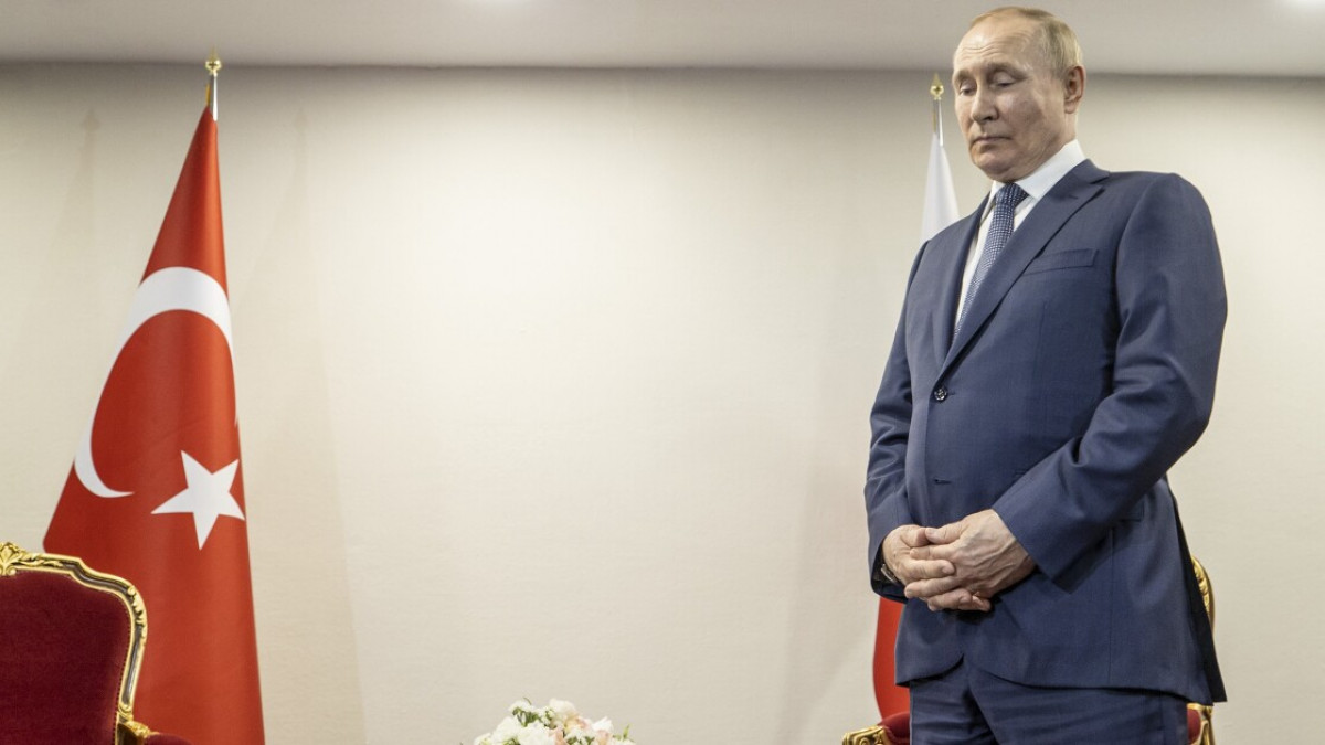 Răspuns la propriul comportament? Putin a fost lăsat să-l aștepte pe Erdogan înaintea discuțiilor de la Teheran (VIDEO)