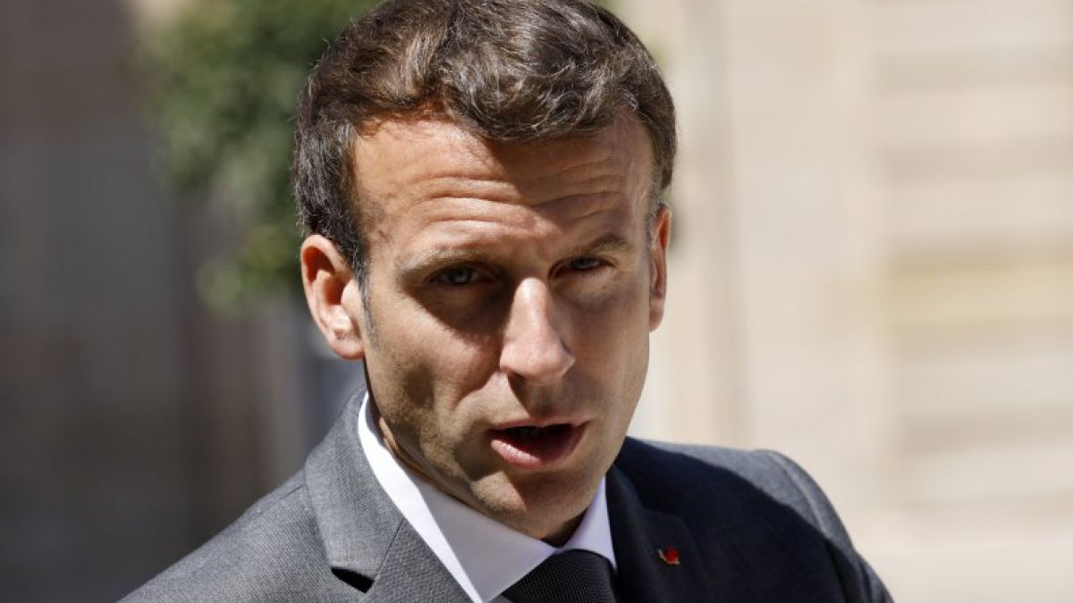 Reacția lui Emmanuel Macron, după ce a fost pălmuit: „Totul este bine”
