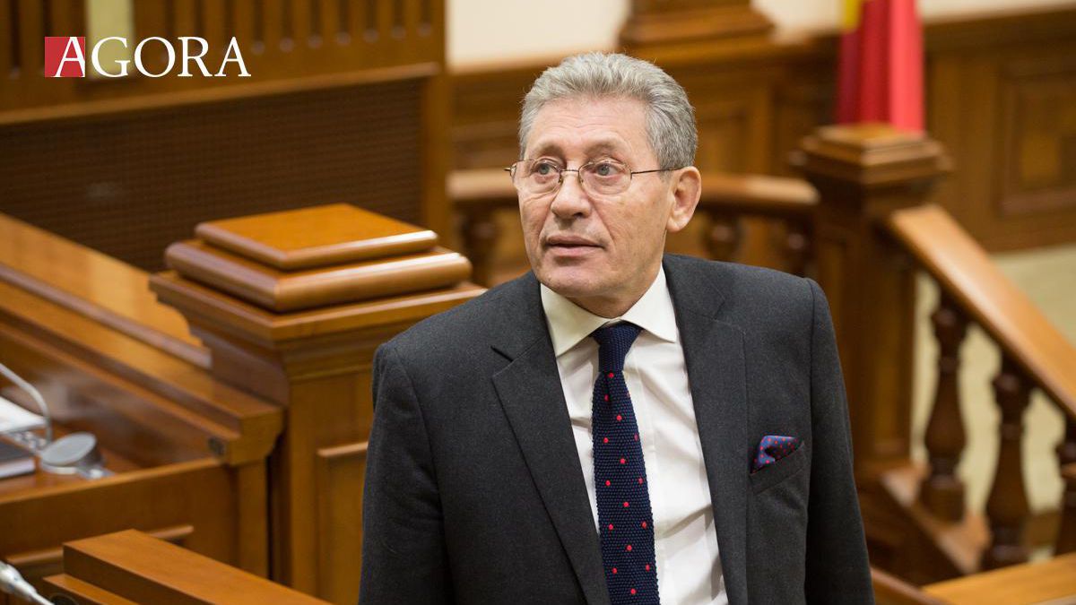 Reacția lui Ghimpu după votarea proiectului comun PD-PSRM. S-a referit la socialiști cu termenul de „opoziție”, luat între ghilimele