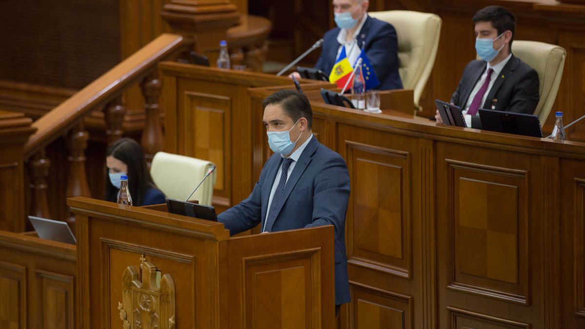 Reacția Procuraturii după ce o deputată a cerut suspendarea lui Alexandr Stoianoglo