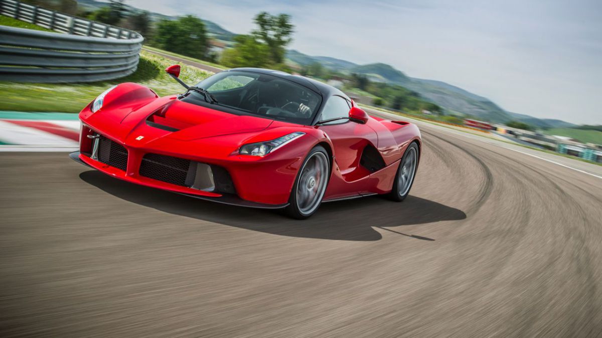 Record de vânzări pentru Ferrari: Grupul de la Maranello are planuri mari şi pentru anii următori