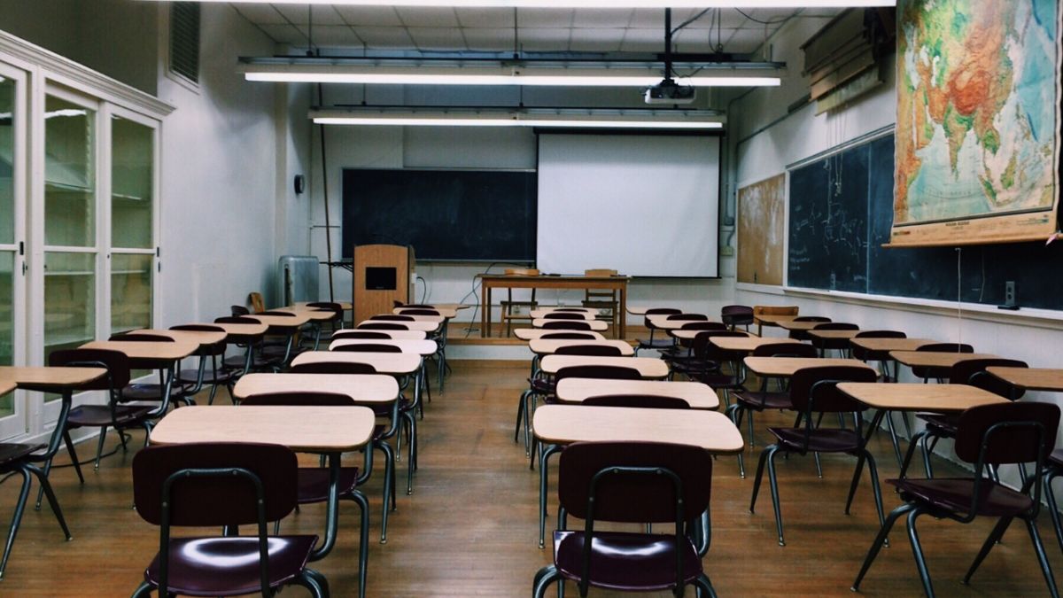 Recuperarea orelor, după vacanța prelungită - între „bătaie de joc” și orar dat peste cap: Ce spun părinții, elevii și responsabilii din educație