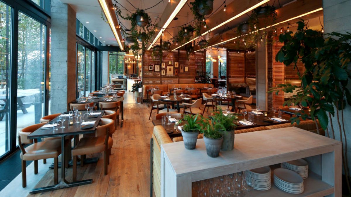 Reprezentanții HoReCa cer scoaterea restricțiilor privind programul de activitate și permiterea desfășurării evenimentelor festive