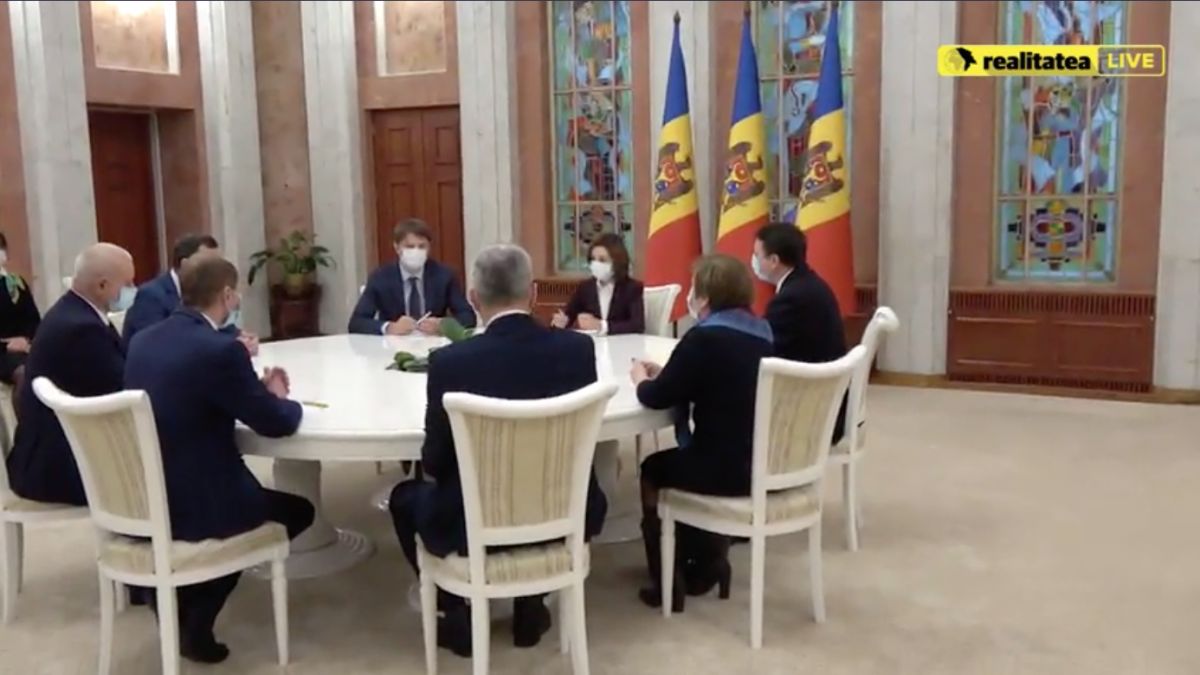 Reprezentanții Platformei DA, la discuții cu președinta. Slusari: „Nu propunem candidatură de prim-ministru. Reiterăm necesitatea alegerilor anticipate” (VIDEO)