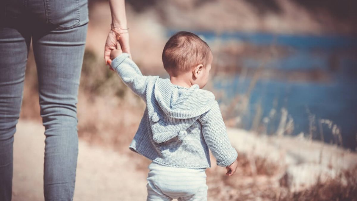 Românii care lucrează în străinătate pot primi alocații europene pentru copii de până la 160 de euro. Valabil și pentru moldovenii cu cetățenie română