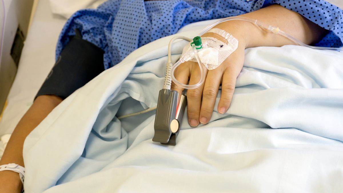 Sora pacientei din secția hepatologie a SCR: „Ea era internată de trei săptămâni când a fost diagnosticată cu COVID-19”. UPDATE: Bolnava a decedat