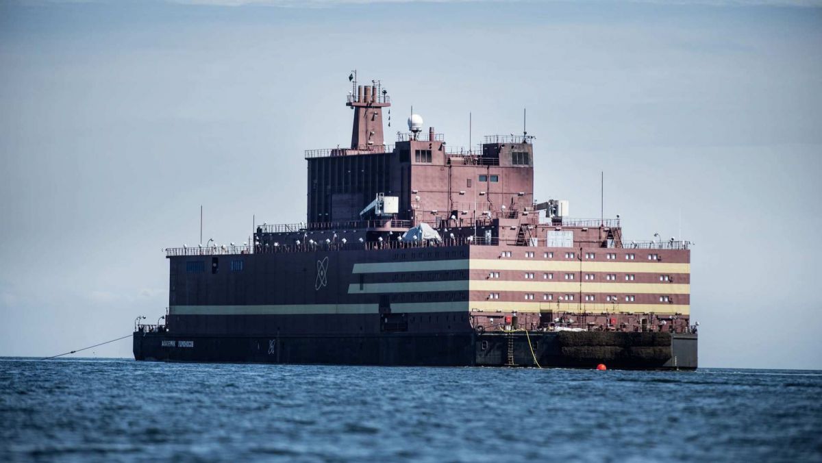 Rusia a prezentat prima sa centrală nucleară plutitoare din lume