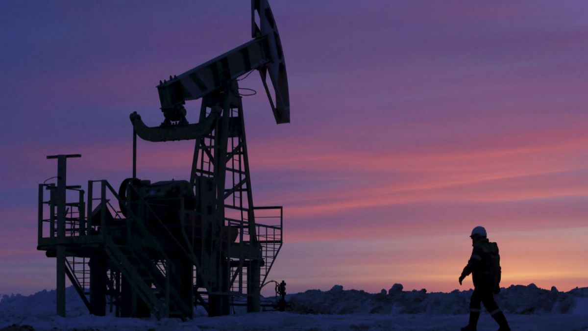 Rusia va propune majorarea producției de petrol cu 1,5 milioane de barili pe zi