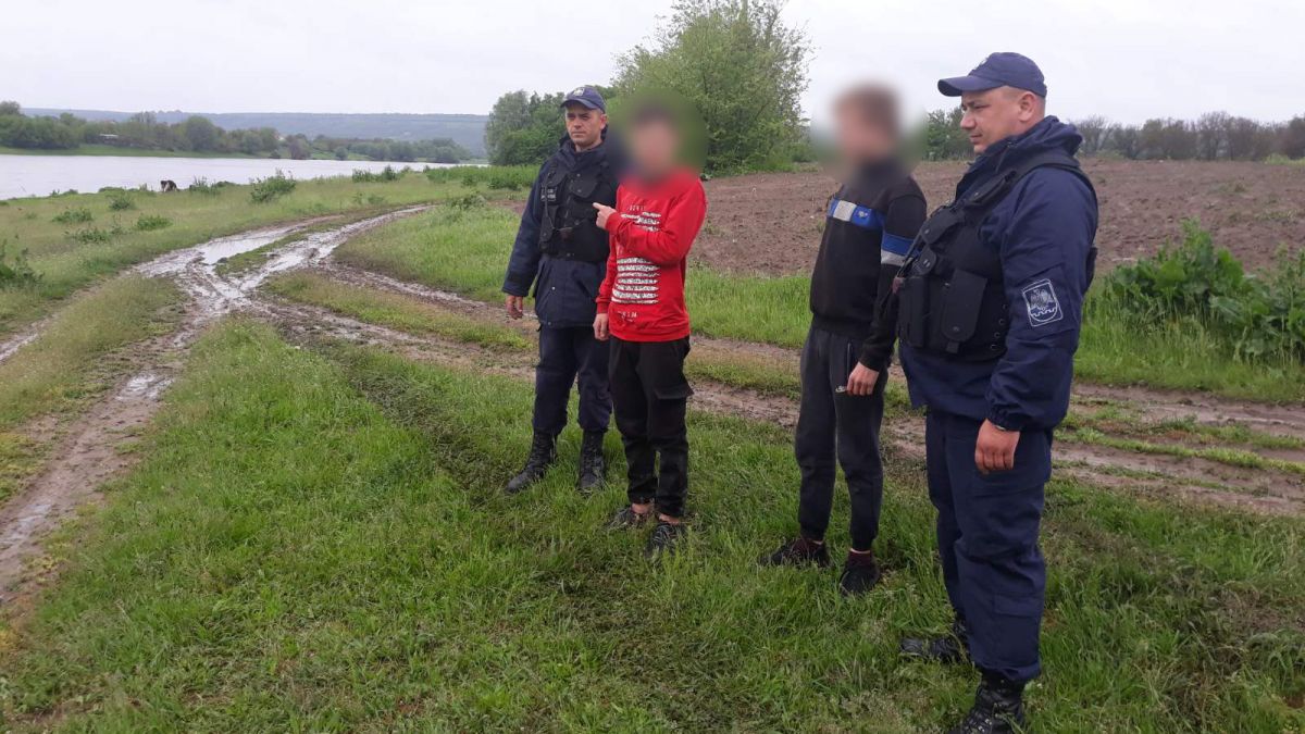 S-au aventurat într-o călătorie pe Nistru. Zece echipe de intervenție ale Poliției de Frontieră au fost implicate în căutarea a doi minori