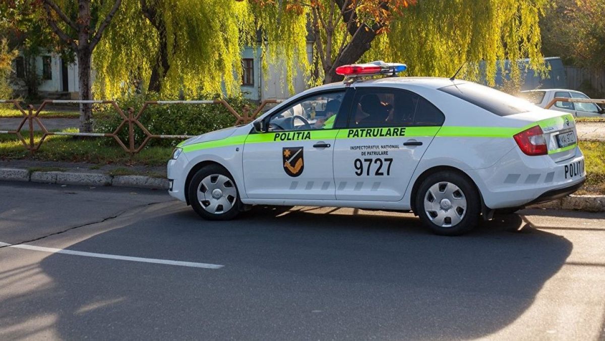 S-a pornit spre aventuri cu mașina tatălui, dar a ajuns în fața oamenilor legii. Isprava unui adolescent de la Bălți (VIDEO)
