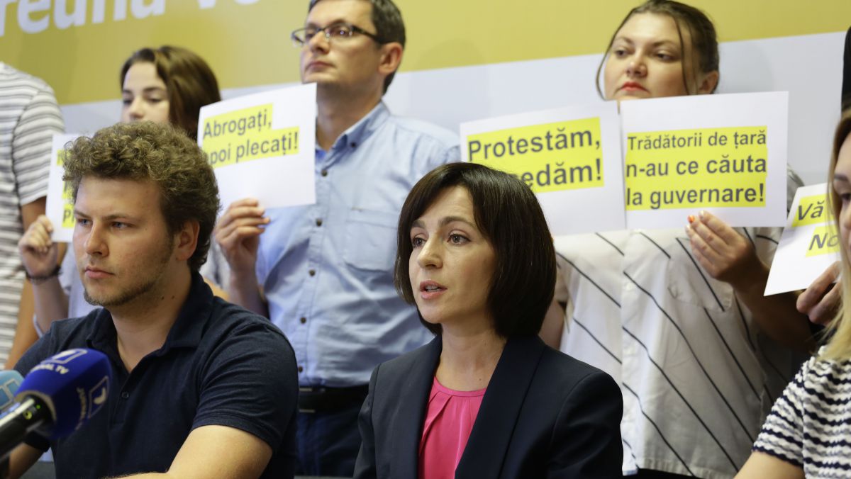 Sandu îndeamnă cetățenii să iasă duminică la proteste: „Democrația se apără în fiecare zi”
