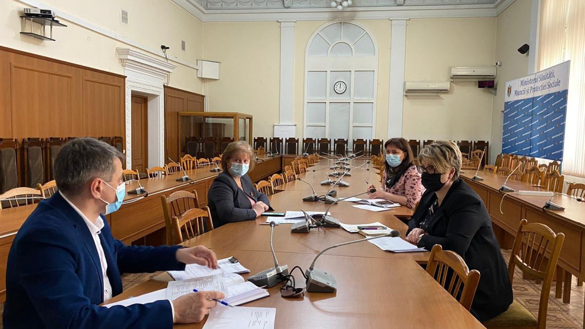 Șase lucrători medicali refugiați din Ucraina vor activa în Republica Moldova