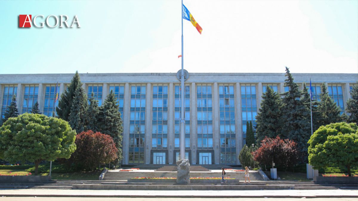 Schimbări la Guvern, după plecarea în masă a liberalilor: un alt șef la AGEPI și trei viceminiștri noi