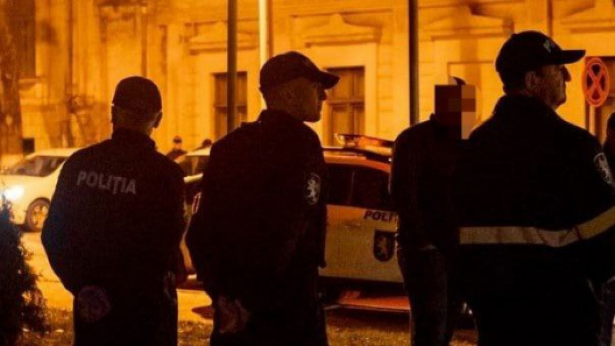 „Se comportă neadecvat, fumează și aruncă deșeuri”. Poliția, nemulțumită de atitudinea protestatarilor mobilizați de Partidul „Șor” (VIDEO)
