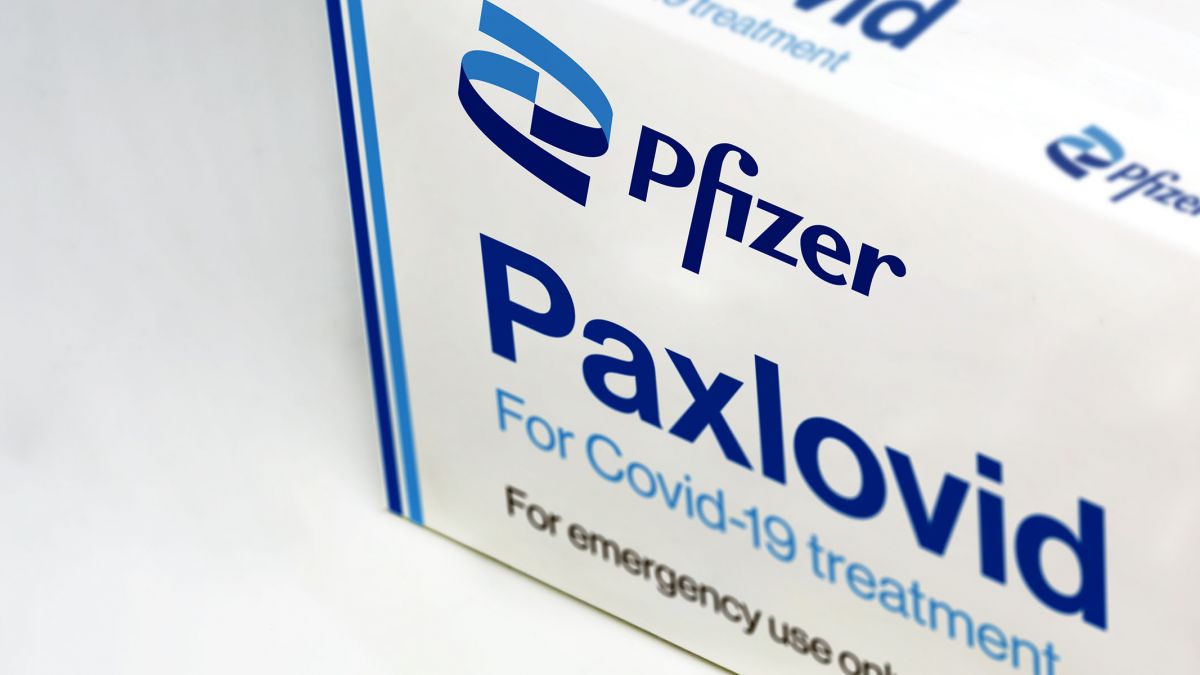Șeful Pfizer spune că pastila anti-COVID dezvoltată de companie este eficientă și în cazul variantei Omicron