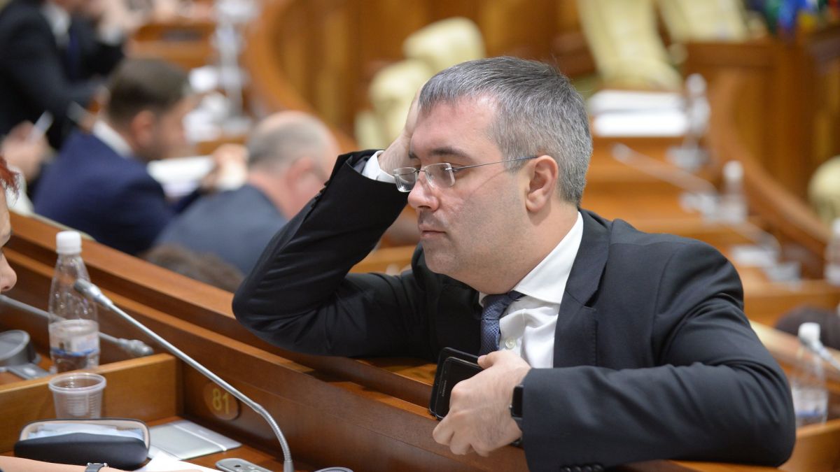 Sergiu Sîrbu părăsește Pro Moldova și rămâne deputat neafiliat